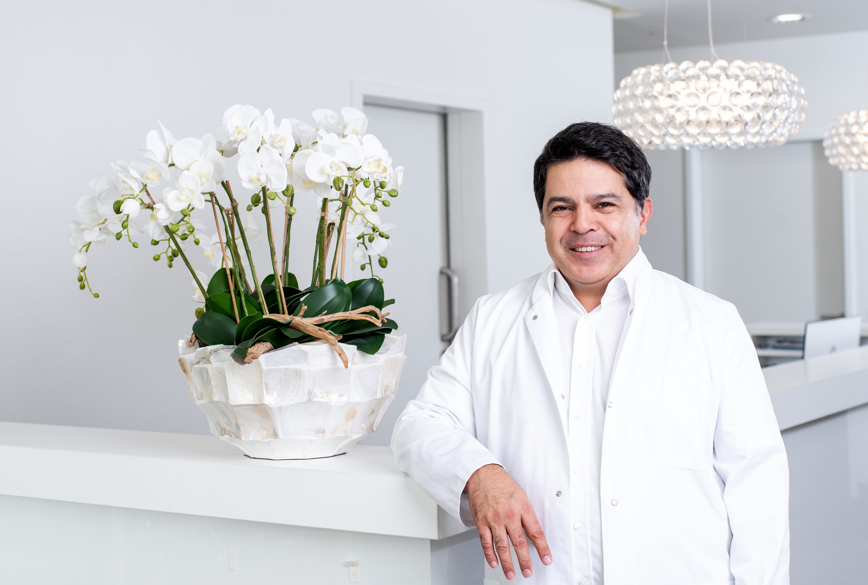 Massud Hosseini, Facharzt für Plastische und Ästhetische Chirurgie