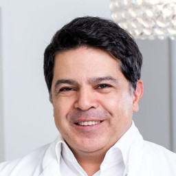 Massud Hosseini, Facharzt für Plastische und Ästhetische Chirurgie in Düsseldorf